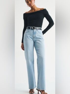 Abercrombie & Fitch The 90’s Relaxed Jean High Rise